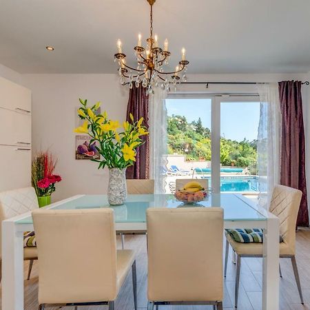 Holiday Home Figa Омиш Экстерьер фото