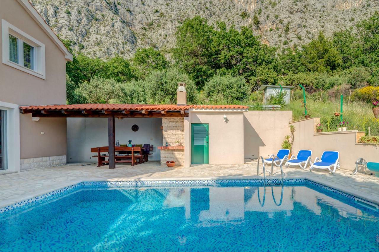 Holiday Home Figa Омиш Экстерьер фото