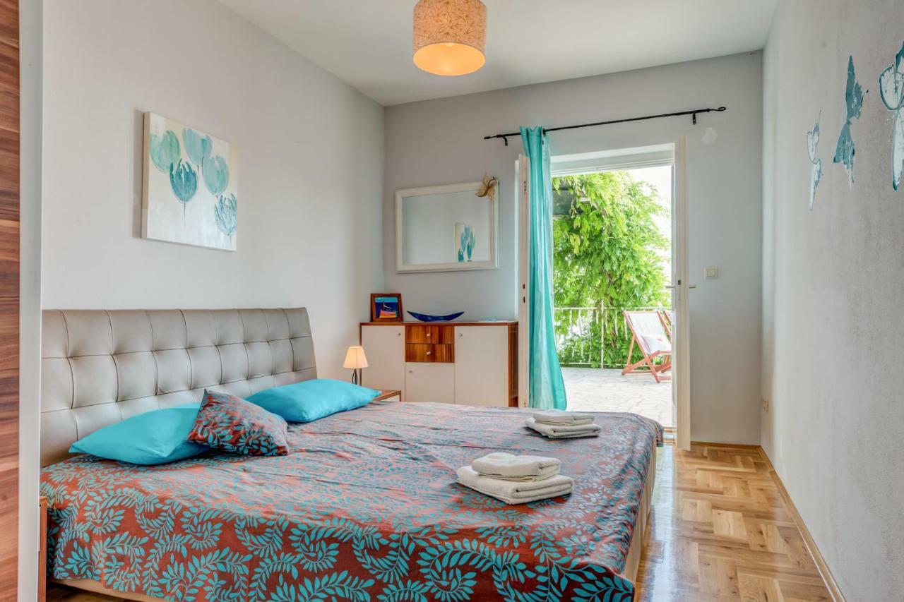 Holiday Home Figa Омиш Экстерьер фото