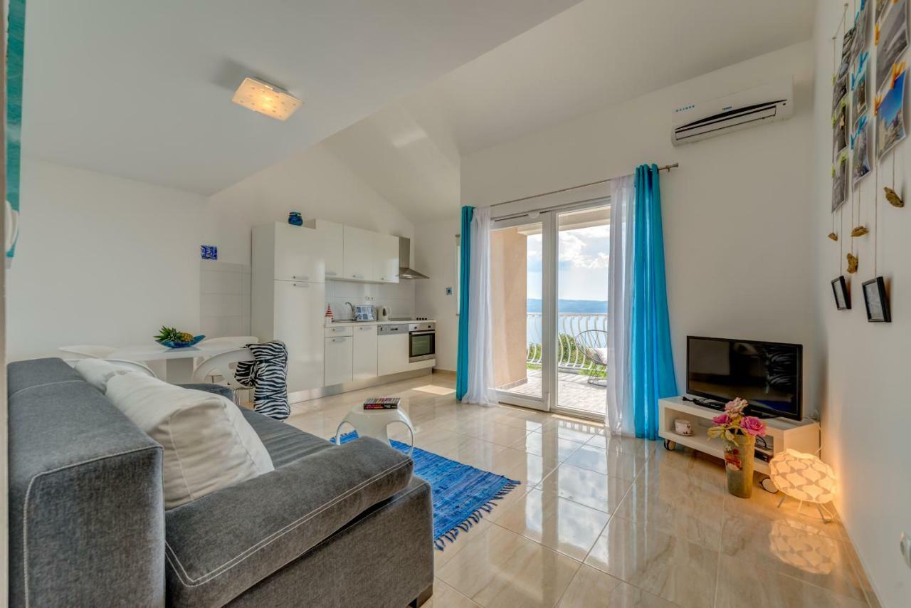 Holiday Home Figa Омиш Экстерьер фото