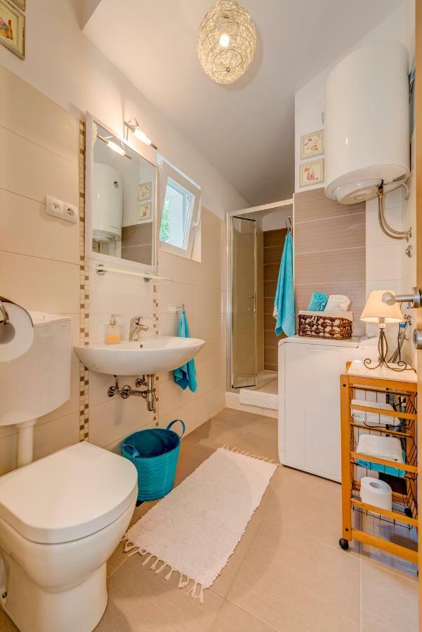 Holiday Home Figa Омиш Экстерьер фото